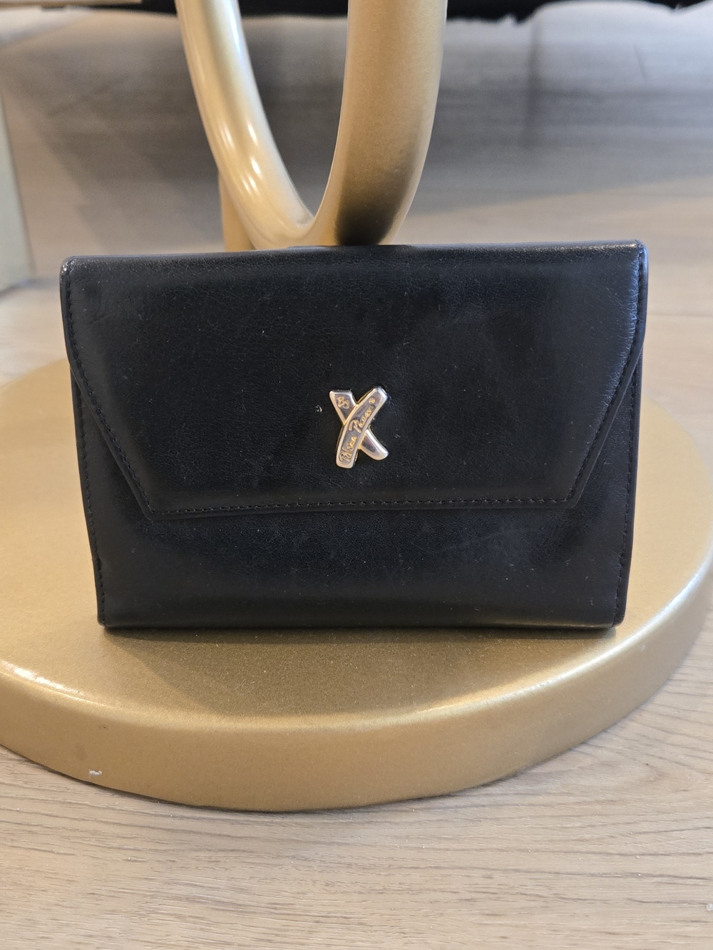 Vintage Black Paloma Piccasso Leather Bi-Fold Wallet. In Great Condition.